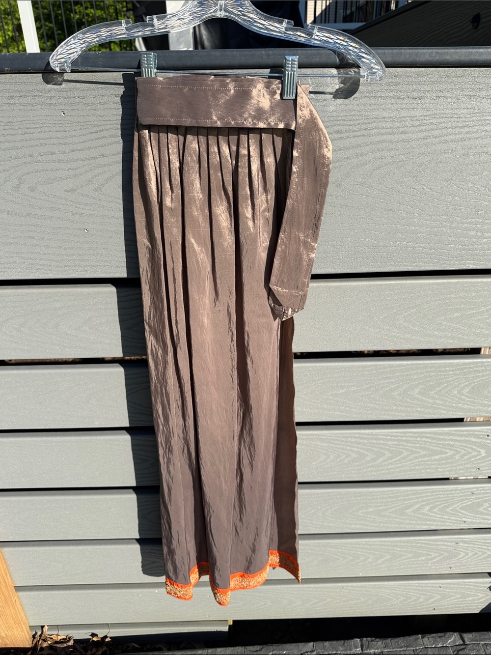 Authentic Vintage-Inspired German Dirndl Dress w/ Cream Satin Bodice Blouse. - Picture 4 of 10